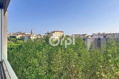 Appartement 4 pièces 252000 €