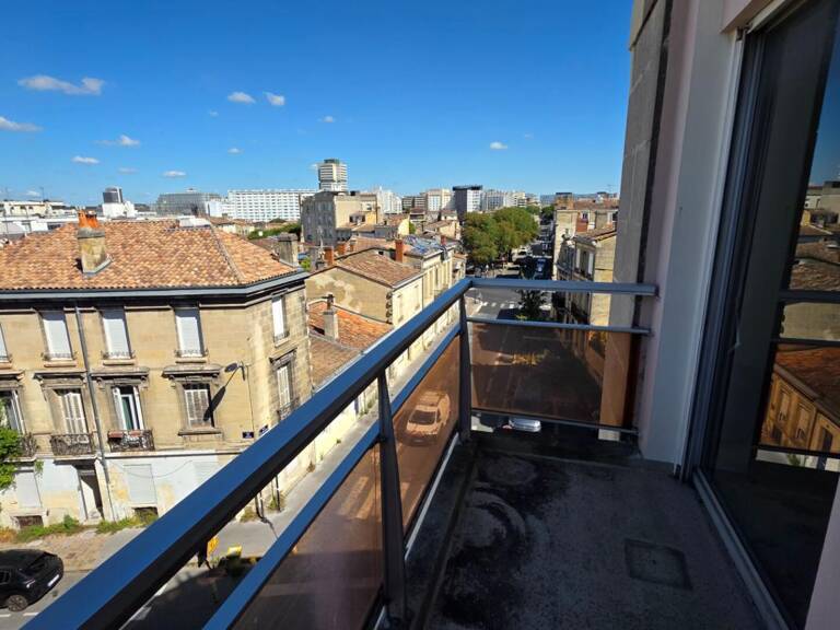 Studio 29m² Balcon + Cave Bordeaux Tondu — photo 1