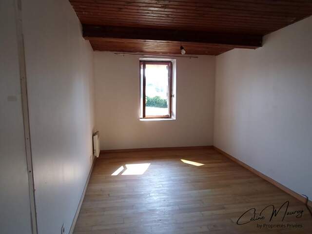 Maison mitoyenne à rénover - Fort potentiel - Terrain de 670 m2 — photo du bien