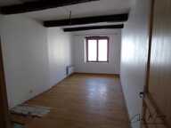 Maison mitoyenne à rénover - Fort potentiel - Terrain de 670 m2 — photo 2