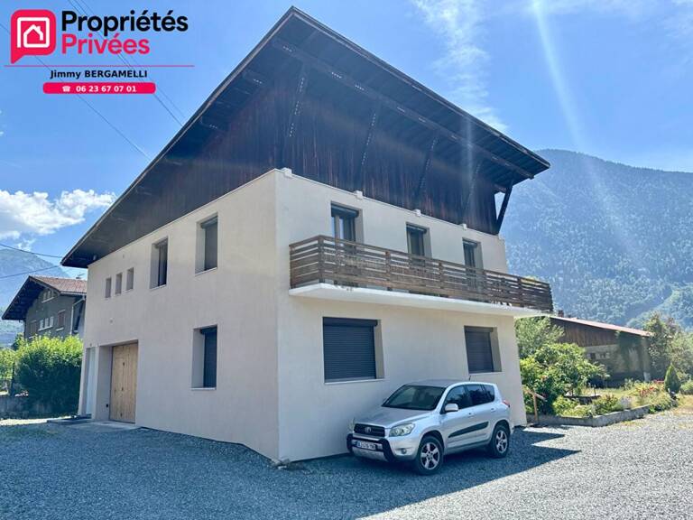 PASSY  Maison familiale entièrement rénovée avec deux appartements, dépendances et fort potentiel d'aménagement — photo 1