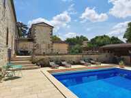 Ancienne grange rénovée avec gîte, grande piscine et vue panoramique — photo 4