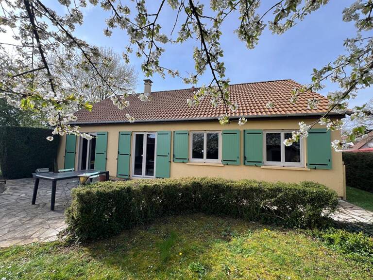 Maison de plain-pied - Neuville Sur Sarthe - 4 pièce(s) - 103 m² — photo 1