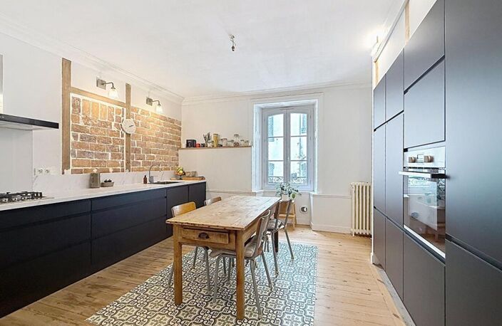 Appartement d'exception de 155 m² dans un ancien hôtel particulier. VANNES HYPER CENTRE — photo 5