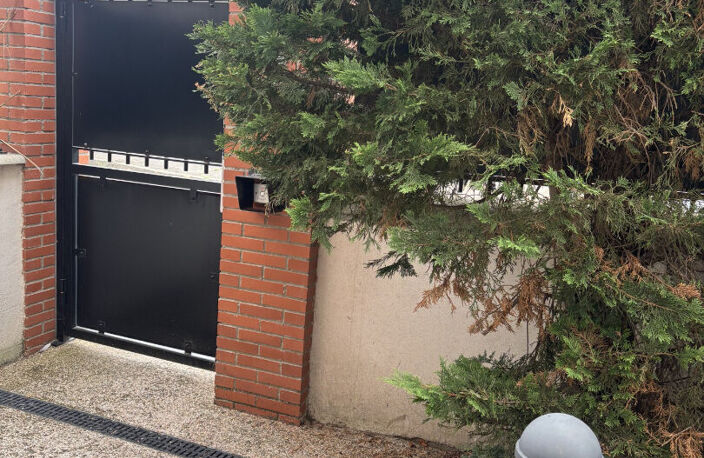 BUSCA EN EXCLUSIVITE , Appartement T3  avec terrasse et double parking privatif en s/sol — photo 4