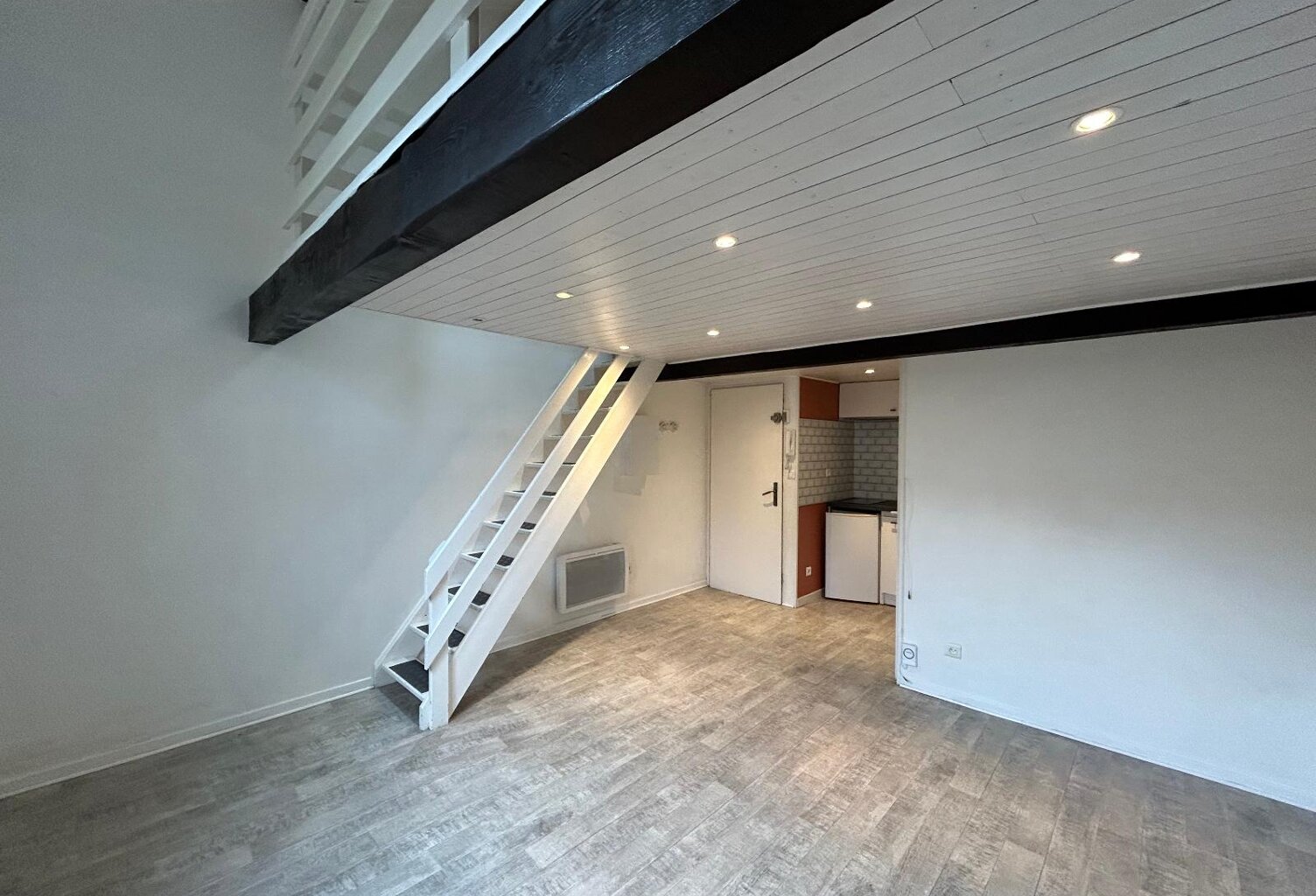 Location appartement 2 pièces 25 m² à Toulouse (31500) — photo 1