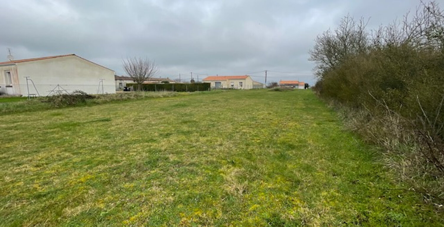  Arces Terrain constructible de 1445 m2 — photo 1
