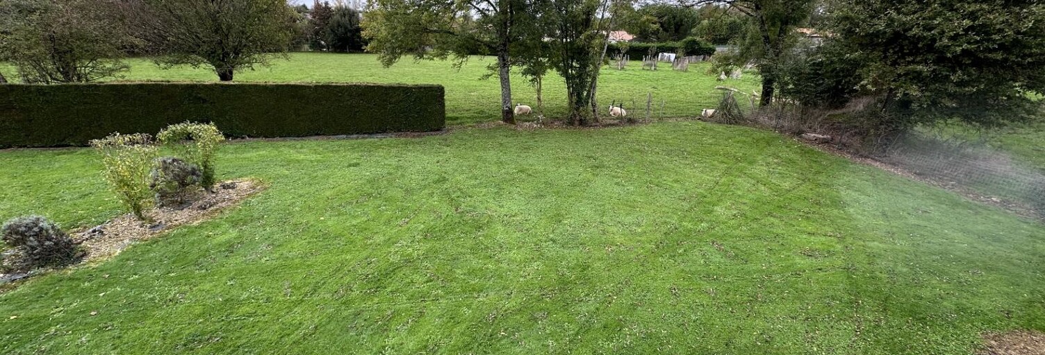 Terrain  911 m² à vendre à Béceleuf (79160)