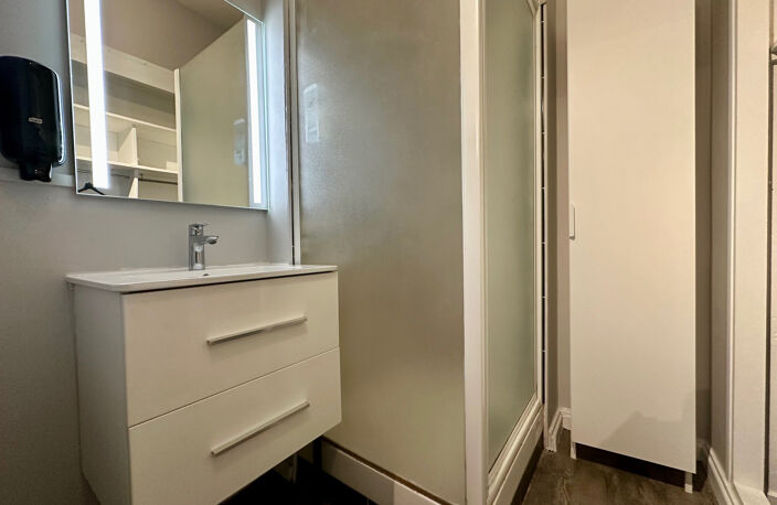 Grand appartement T6 de standing meublé, centre ville de Cle — photo 5