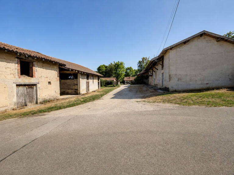 01320 CHÂTENAY   Ancien corps de ferme avec 2 bâtiments à ré — photo 1