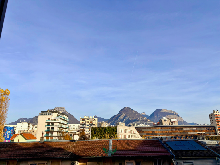 A louer, bel appartement 4 pièces GRENOBLE — photo 1