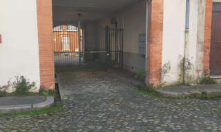 Garage   m² à louer à Toulouse (31000)