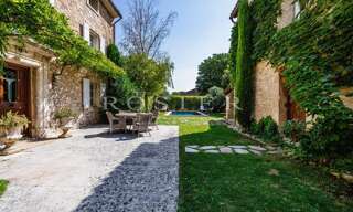 Maison  316 m² à vendre à Saint-Didier (84210)