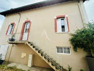 ? Ensembles immobilier de charme avec deux gîtes indépendants ? Revenus locatifs ? Fort potentiel d'évolution  Et si votre future maison contribuait à financer une partie de votre crédit immobilier ?  À seulement quelques minutes à pied du centre-ville de — photo 2