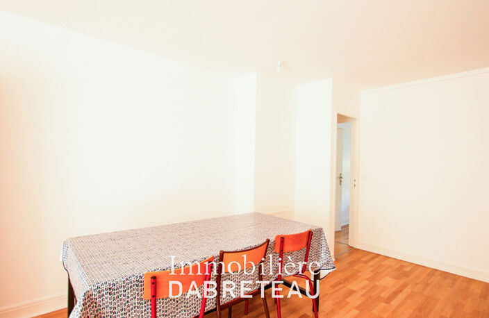 Appartement T5 à louer - TONKIN VILLEURBANNE — photo 4