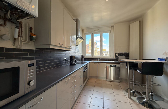 APPARTEMENT  T4 - 98 M² - HYPER CENTRE — photo 5