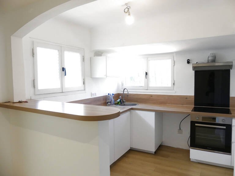 Appartement de type 4 pièces dans maison d'habitation compos — photo 1