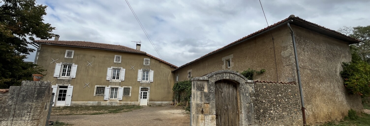 Maison 10 Pièces 350 m² à vendre à Vitrac-Saint-Vincent (16310)