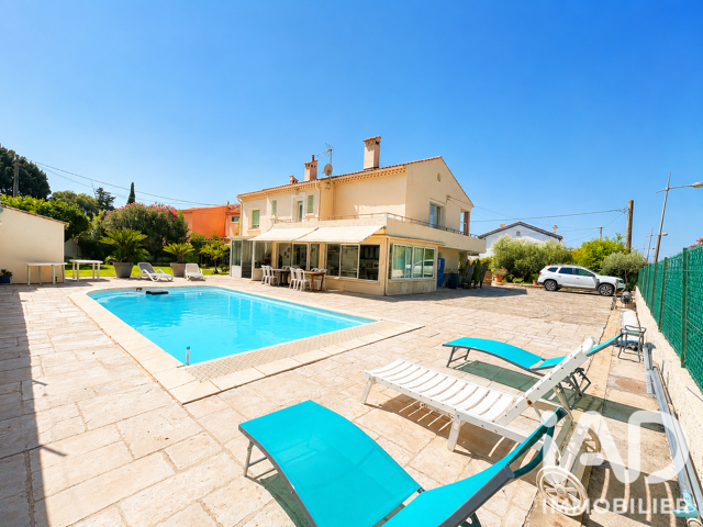 Vente Maison/villa 8 pièces — photo du bien