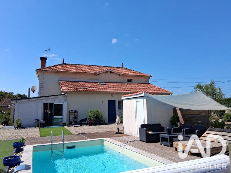 Vente Maison de campagne 7 pièces — photo 1