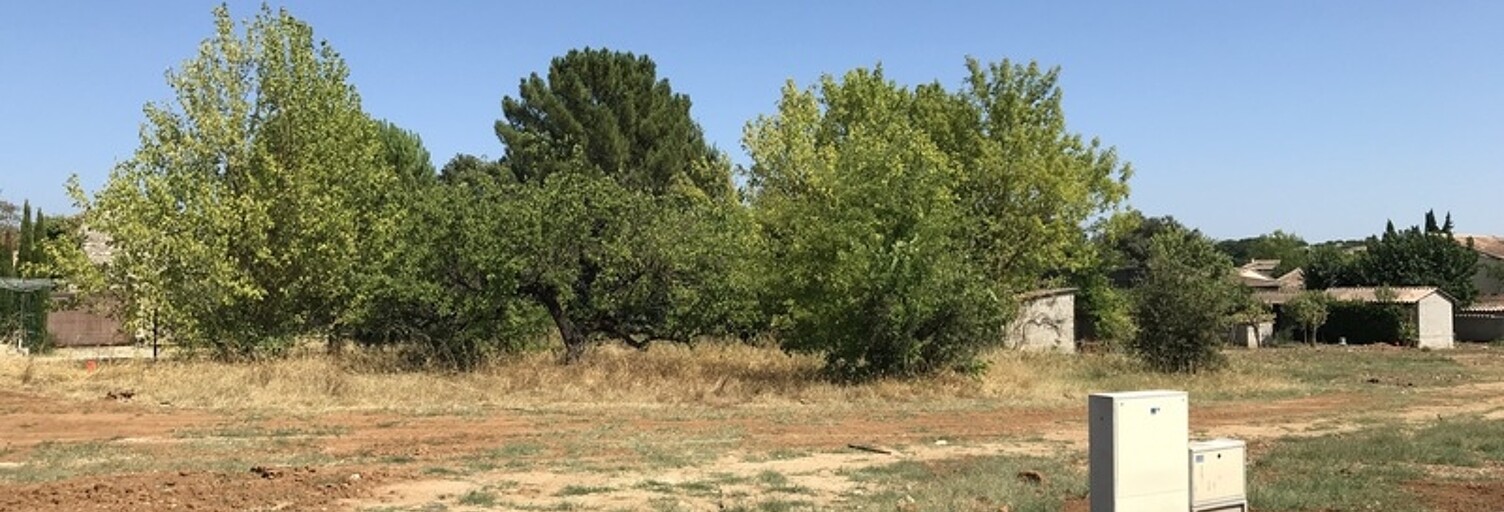 Terrain  330 m² à vendre à Saint-Quentin-la-Poterie (30700)