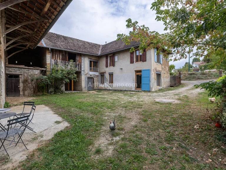Propriété rénovée de 110 m² / DPE C/ 3 chambres + dépendances + 3600 m² de terrain — photo 1