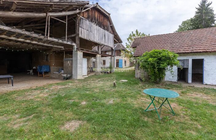 Propriété rénovée de 110 m² / DPE C/ 3 chambres + dépendances + 3600 m² de terrain — photo 3
