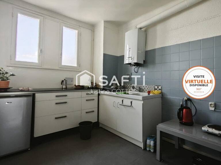 Près d'Arènes  T3 avec terrasse de 13 m² — photo 1