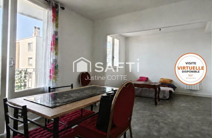 Près d'Arènes  T3 avec terrasse de 13 m² — photo 2