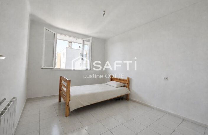 Près d'Arènes  T3 avec terrasse de 13 m² — photo 5