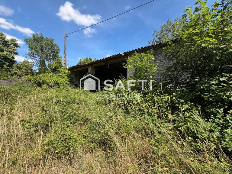 TERRAIN  AVEC GRANGE VIABILISÉ ET BORNÉ A BATIR A NIORT — photo 1