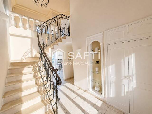 162 m² habitables, 4 chambres + bureau, terrasse 53 m², terrain 837 m² — photo du bien