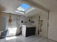 MAISON - 1 CHAMBRE - GARAGE - HANGAR - JARDIN — photo 4