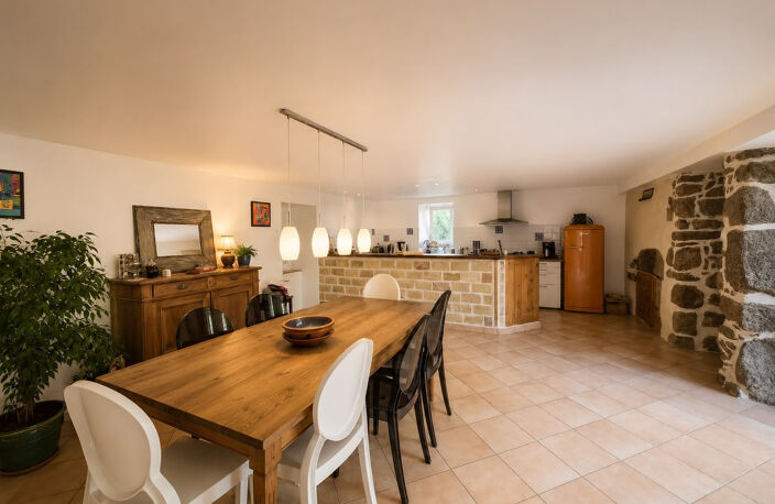Maison en pierre de caractère   215 m2 Vue Ardèche — photo 3
