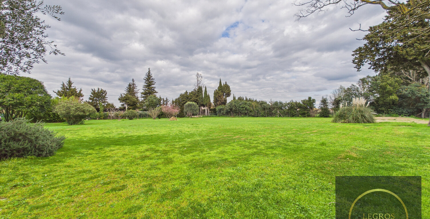 Terrain constructible en zone d'activité 600m2 environ sur u — photo 1