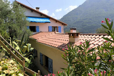 Maison 7 pièces 300000 €