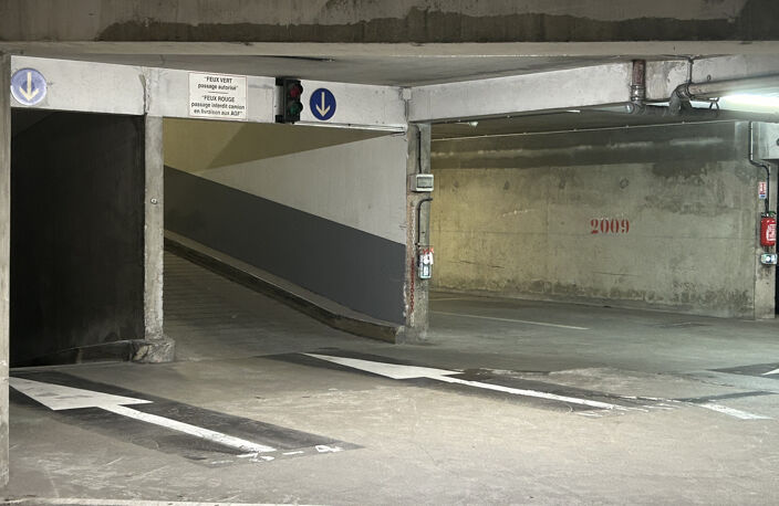 31000 - Toulouse - Emplacement de parking dans résidence séc — photo 4