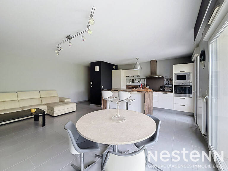 À VENDRE À NEUVECELLE - T3 LUMINEUX AVEC GRAND BALCON - GARAGE ET CAVE — photo 1
