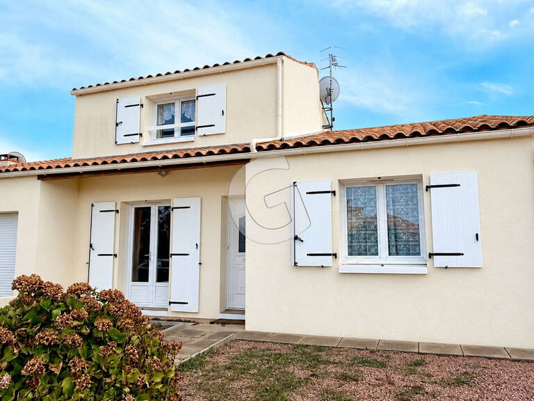 MAISON - 4 PIECES - 86 M² - A VENDRE - LONGEVILLE SUR MER — photo 1