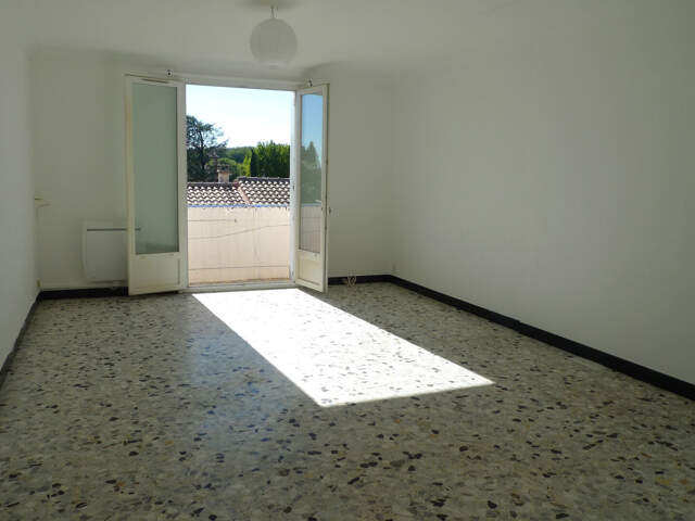 saint paul trois châteaux - T3 avec cave et garage, balcon — photo du bien