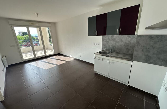 Très beau type 2 d'une surface de 38m2 + terrasse — photo 2