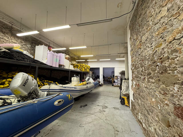 Murs à Sète 320 m2 très propres — photo du bien