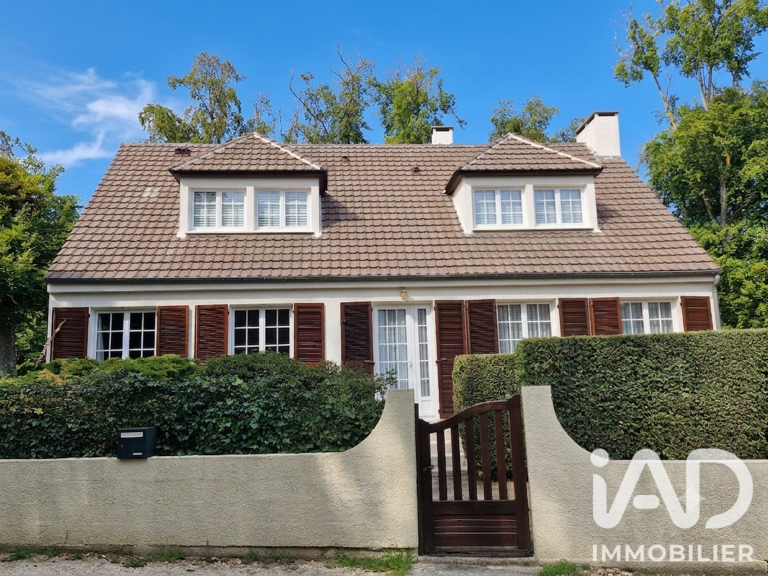 Vente Maison/villa 9 pièces — photo 1