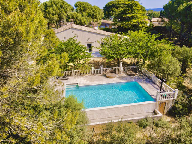 Villa 3 chambres au milieu des pins... — photo du bien