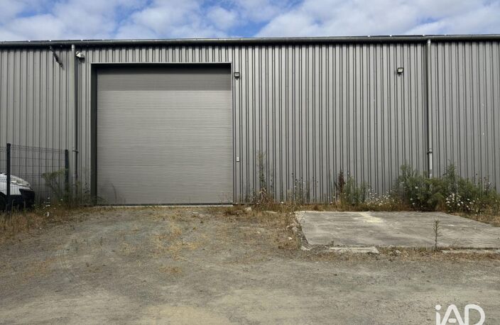 Location Hangar 210 m&sup2; — photo 4