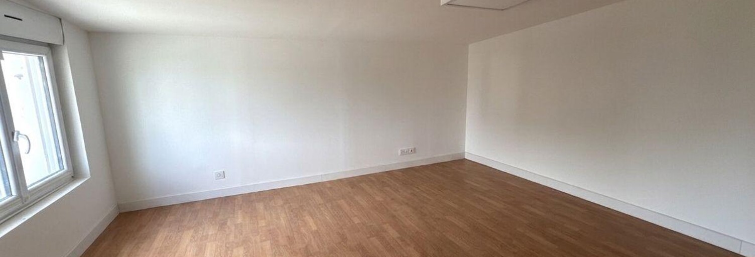 Bureau  80 m² à louer à La Chevallerais (44810)