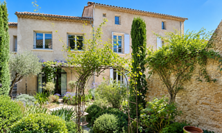 Maison 8 Pièces 215 m² à vendre à Castillon-du-Gard (30210)