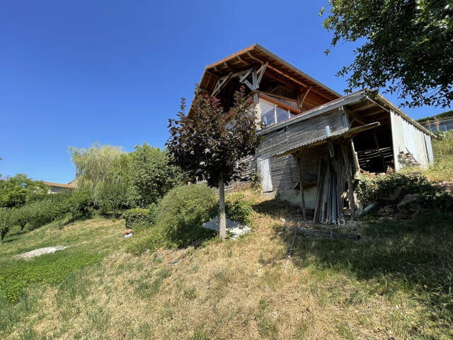 Chalet en bois avec étang et vue campagne   Un véritable hav — photo du bien
