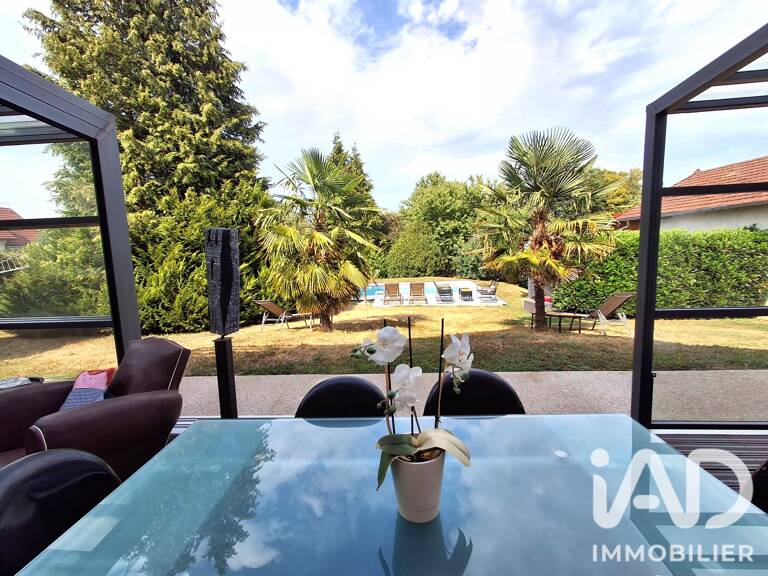 Vente Maison/villa 8 pièces — photo 1