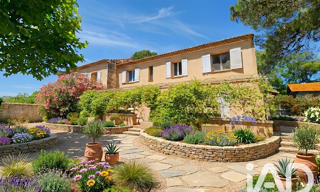 Maison 7 Pièces 335 m² à vendre à Arles (13200)